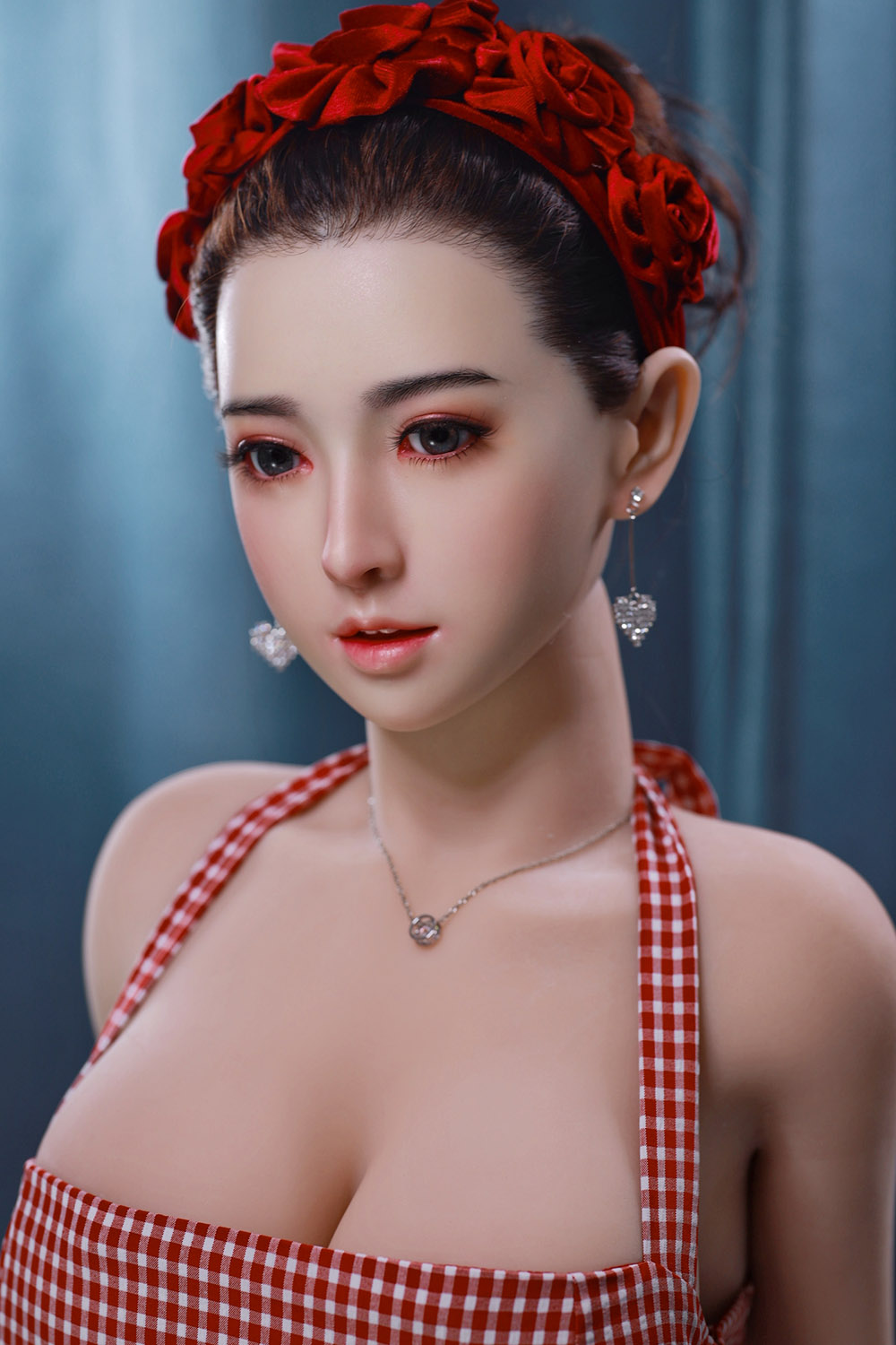Chinese girl love doll